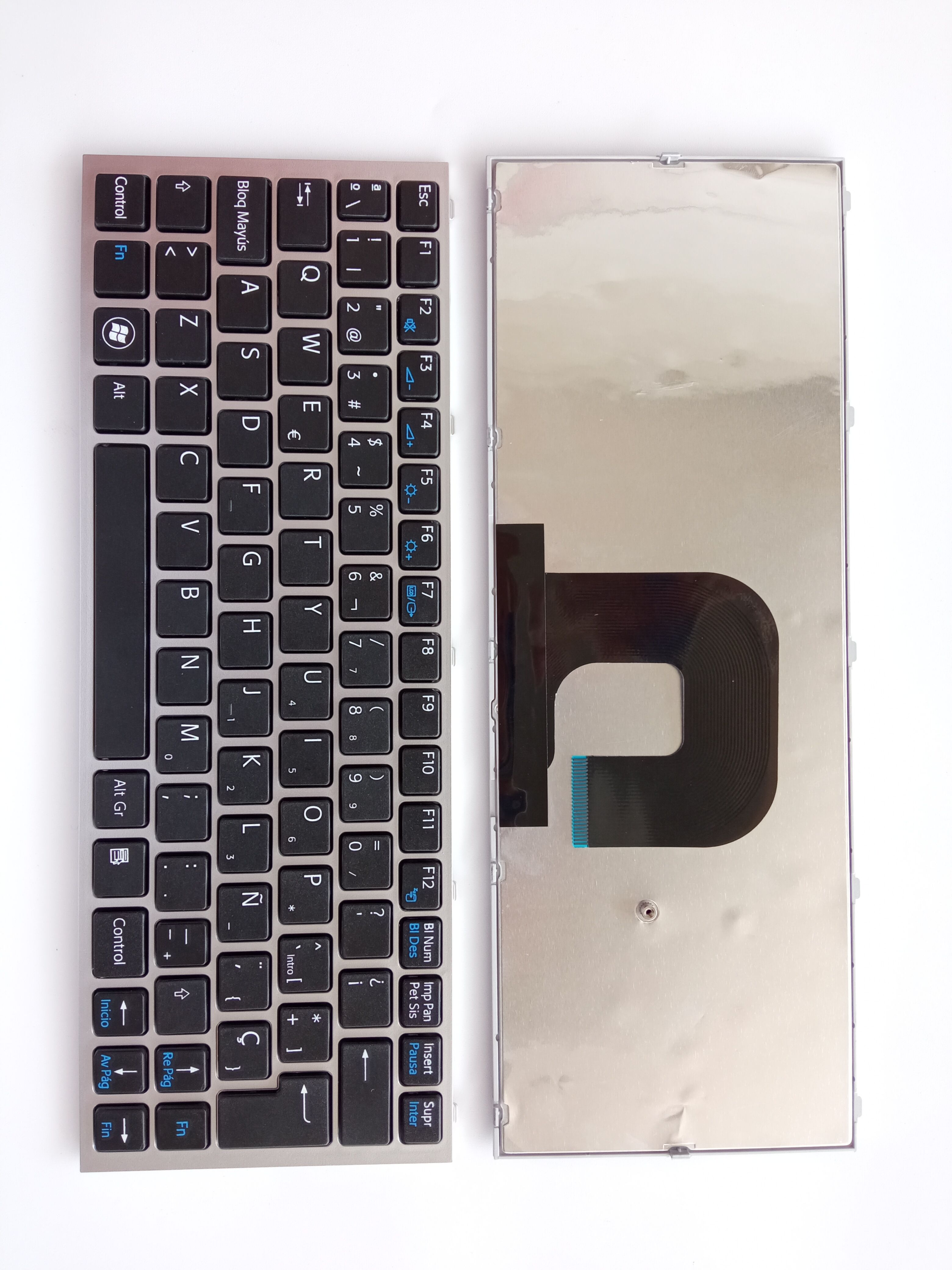 Picture of New Replacement Laptop Keyboard For SONY YA/YB SILVER FRAME BLACK (OEM) SP Layout